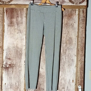 Insight scuba pant gray white patterned straight leg size 6